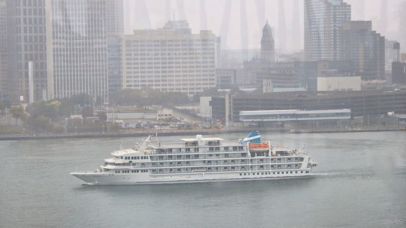 pearl mist cruise ship in detroit